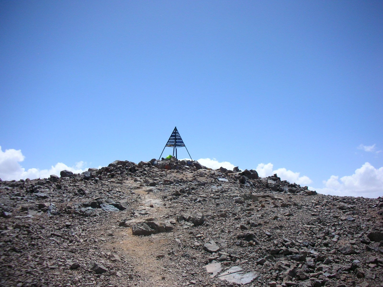 How many days to climb Mount toubkal
