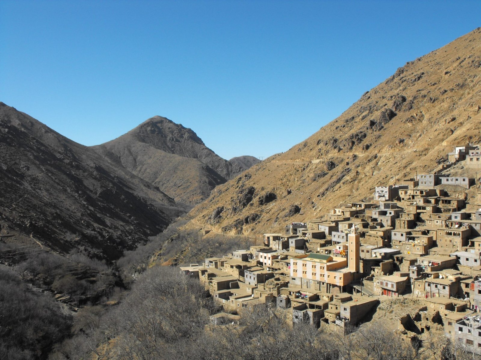 family trek in atlas mountains
